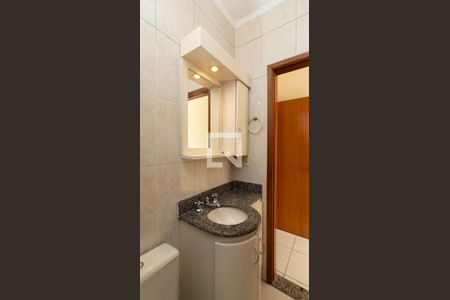 Casa à venda com 143m², 3 quartos e 4 vagas Casa à venda com 143m², 3 quartos e 4 vagasBanheiro da Suíte