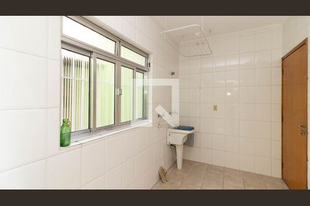 Casa à venda com 143m², 3 quartos e 4 vagas Casa à venda com 143m², 3 quartos e 4 vagasÁrea de Serviço