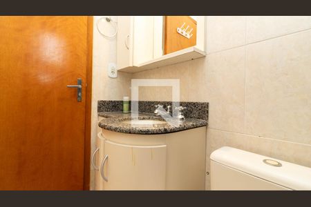 Casa à venda com 143m², 3 quartos e 4 vagas Casa à venda com 143m², 3 quartos e 4 vagasBanheiro 1