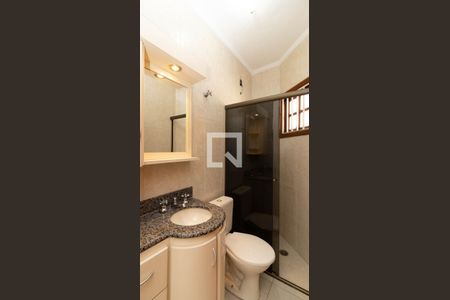 Casa à venda com 143m², 3 quartos e 4 vagas Casa à venda com 143m², 3 quartos e 4 vagasBanheiro 1