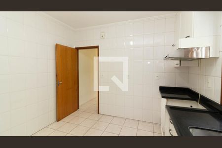 Casa à venda com 143m², 3 quartos e 4 vagas Casa à venda com 143m², 3 quartos e 4 vagasCozinha