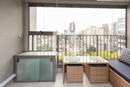 Studio para alugar com 30m², 1 quarto e sem vaga Studio para alugar com 30m², 1 quarto e sem vagaVaranda