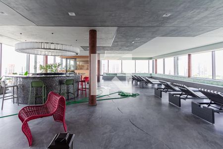 Studio para alugar com 30m², 1 quarto e sem vaga Studio para alugar com 30m², 1 quarto e sem vagaÁrea comum - Piscina