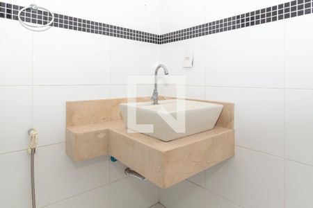 Casa à venda com 175m², 2 quartos e 1 vagaBanheiro