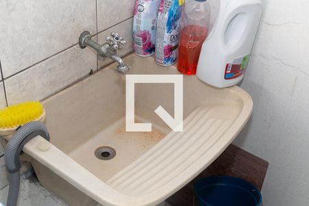 Casa à venda com 76m², 3 quartos e 1 vagaÁrea de Serviço