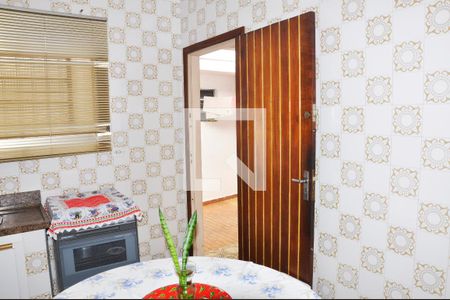 Casa à venda com 88m², 2 quartos e 1 vagaDetalhes - Cozinha