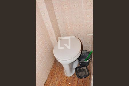 Casa à venda com 88m², 2 quartos e 1 vagaBanheiro da Área de Serviço e Quintal