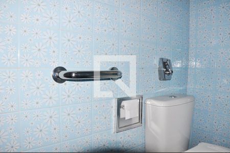 Casa à venda com 88m², 2 quartos e 1 vagaDetalhes - Banheiro Social