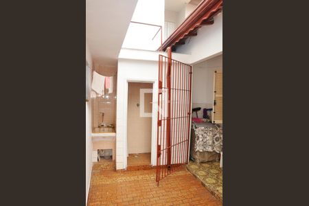 Casa à venda com 88m², 2 quartos e 1 vagaÁrea de Serviço e Quintal