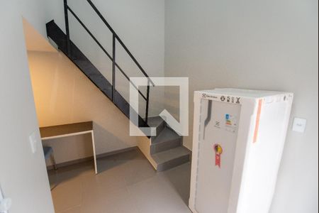 Sala/Cozinha de kitnet/studio para alugar com 1 quarto, 18m² em Chacara do Visconde, Taubaté
