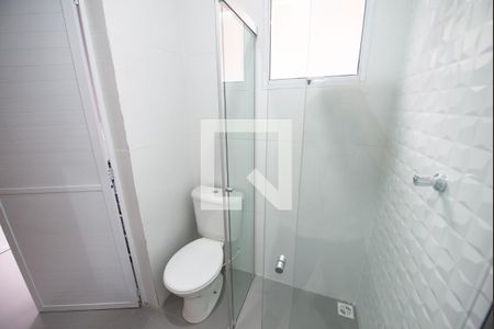 Banheiro de kitnet/studio para alugar com 1 quarto, 18m² em Chacara do Visconde, Taubaté