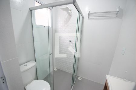 Banheiro de kitnet/studio para alugar com 1 quarto, 18m² em Chacara do Visconde, Taubaté