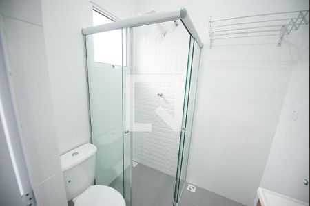 Banheiro de kitnet/studio para alugar com 1 quarto, 14m² em Chacara do Visconde, Taubaté