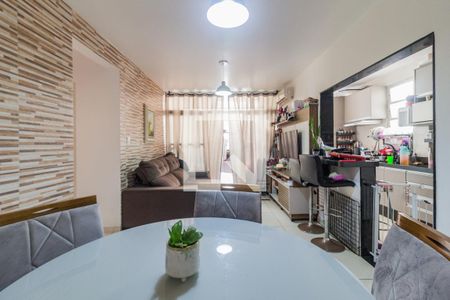 Sala de apartamento para alugar com 2 quartos, 70m² em Abraão, Florianópolis
