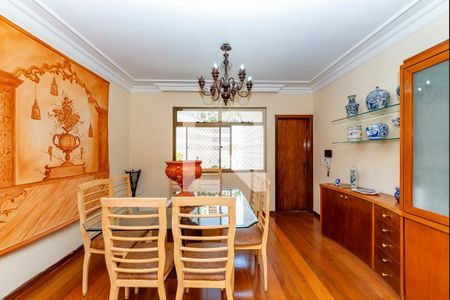 Apartamento à venda com 180m², 4 quartos e 4 vagas Apartamento à venda com 180m², 4 quartos e 4 vagasSala 2