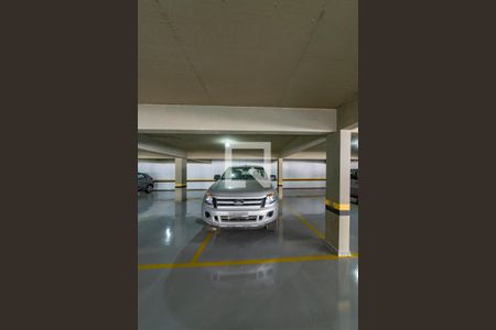 Apartamento à venda com 180m², 4 quartos e 4 vagas Apartamento à venda com 180m², 4 quartos e 4 vagasGaragem