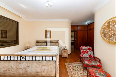 Apartamento à venda com 180m², 4 quartos e 4 vagas Apartamento à venda com 180m², 4 quartos e 4 vagasSuíte 1