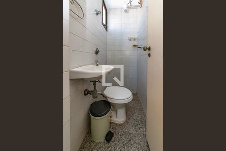 Apartamento à venda com 180m², 4 quartos e 4 vagas Apartamento à venda com 180m², 4 quartos e 4 vagasÁrea de Serviço