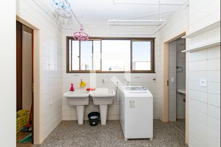 Apartamento à venda com 180m², 4 quartos e 4 vagas Apartamento à venda com 180m², 4 quartos e 4 vagasÁrea de Serviço