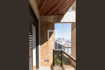 Apartamento à venda com 180m², 4 quartos e 4 vagas Apartamento à venda com 180m², 4 quartos e 4 vagasVaranda da Suíte 1