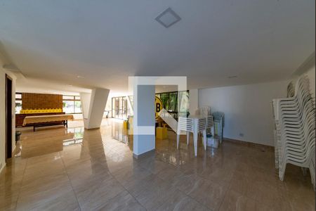 Apartamento à venda com 180m², 4 quartos e 4 vagas Apartamento à venda com 180m², 4 quartos e 4 vagasÁrea comum