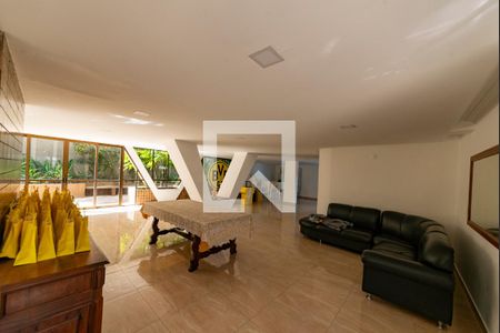 Apartamento à venda com 180m², 4 quartos e 4 vagas Apartamento à venda com 180m², 4 quartos e 4 vagasÁrea comum