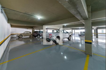 Apartamento à venda com 180m², 4 quartos e 4 vagas Apartamento à venda com 180m², 4 quartos e 4 vagasGaragem