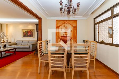 Apartamento à venda com 180m², 4 quartos e 4 vagas Apartamento à venda com 180m², 4 quartos e 4 vagasSala 2