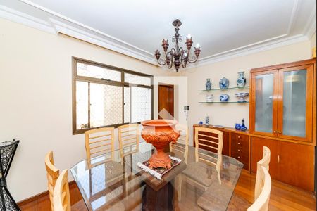 Apartamento à venda com 180m², 4 quartos e 4 vagas Apartamento à venda com 180m², 4 quartos e 4 vagasSala 2