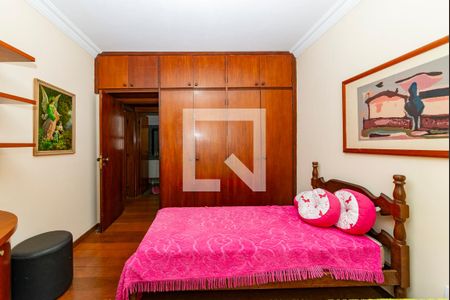 Apartamento à venda com 180m², 4 quartos e 4 vagas Apartamento à venda com 180m², 4 quartos e 4 vagasQuarto 3