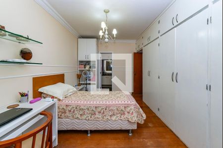 Apartamento à venda com 180m², 4 quartos e 4 vagas Apartamento à venda com 180m², 4 quartos e 4 vagasSuíte 2