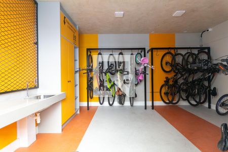 Apartamento à venda com 34m², 2 quartos e sem vagaÁrea Comum - Bicicletário