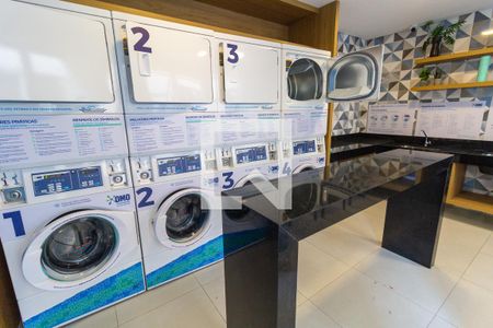 Apartamento à venda com 34m², 2 quartos e sem vagaÁrea Comum - Lavanderia