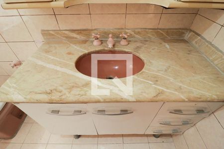 Casa à venda com 170m², 4 quartos e 2 vagasBanheiro Social