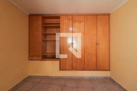 Casa à venda com 170m², 4 quartos e 2 vagasSuíte 1