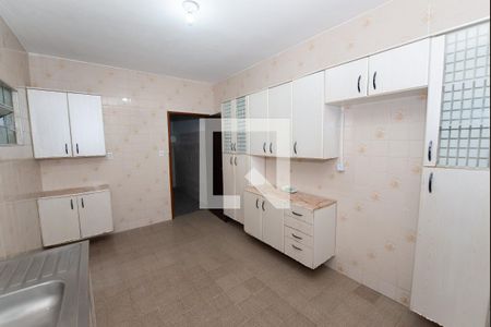 Casa para alugar com 130m², 2 quartos e 1 vagaCozinha