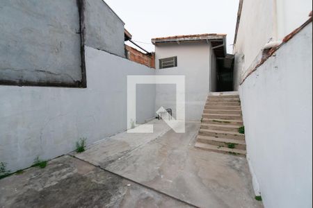 Casa para alugar com 130m², 2 quartos e 1 vagaQuintal