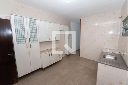 Casa para alugar com 130m², 2 quartos e 1 vagaCozinha