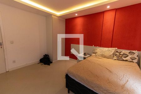 Casa à venda com 600m², 7 quartos e 4 vagasSuíte 2