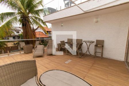 Casa à venda com 600m², 7 quartos e 4 vagasVaranda da Suíte 4