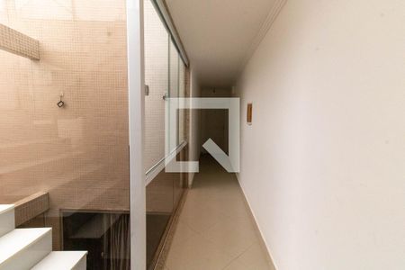 Casa à venda com 600m², 7 quartos e 4 vagasCorredor