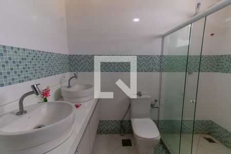 Casa à venda com 600m², 7 quartos e 4 vagasBanheiro Social