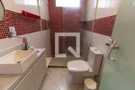 Casa à venda com 600m², 7 quartos e 4 vagasBanheiro da Suíte 2