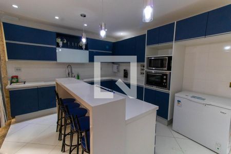 Casa à venda com 600m², 7 quartos e 4 vagasCozinha