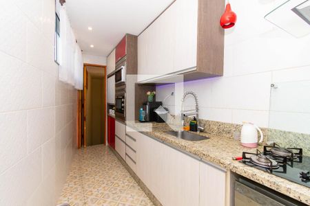 Casa à venda com 99m², 3 quartos e 2 vagasCozinha