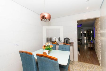 Casa à venda com 99m², 3 quartos e 2 vagasCozinha