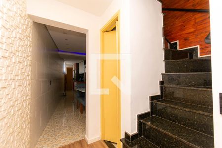 Escada de casa à venda com 3 quartos, 99m² em Vila Formosa, São Paulo
