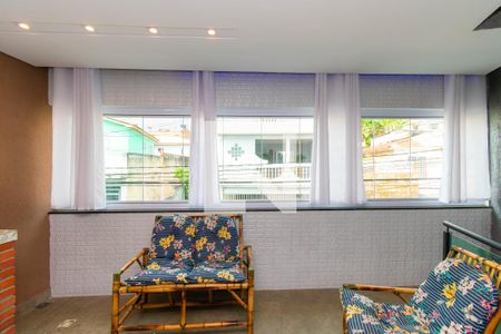 Casa à venda com 99m², 3 quartos e 2 vagasVaranda do Quarto 2 