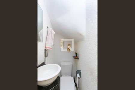 Casa à venda com 99m², 3 quartos e 2 vagasLavabo