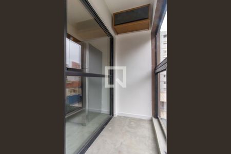Studio à venda com 25m², 1 quarto e sem vaga Studio à venda com 25m², 1 quarto e sem vagaVaranda